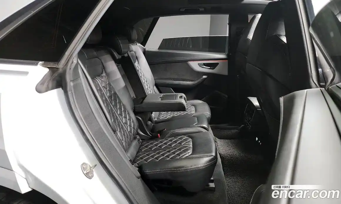 Audi Q8 2020 3.0 Автомат в Москве № 163149, фото 10