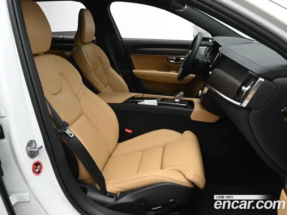 Volvo V90 2024 2.0 Автомат в Москве № 164157, фото 10