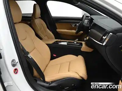 Volvo V90 2024 2.0 Автомат в Москве № 164157, миниатюра 10