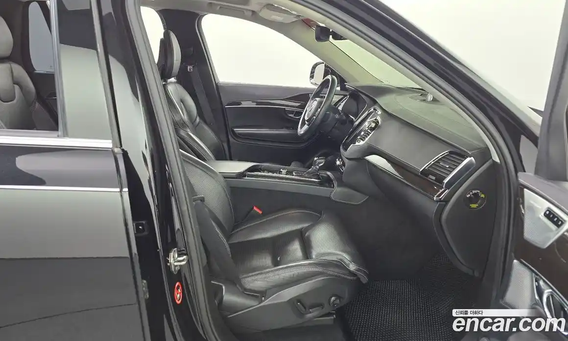 Volvo XC90 2017 2.0 Автомат в Москве № 164628, фото 17