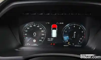 Volvo XC90 2017 2.0 Автомат в Москве № 164628, миниатюра 9