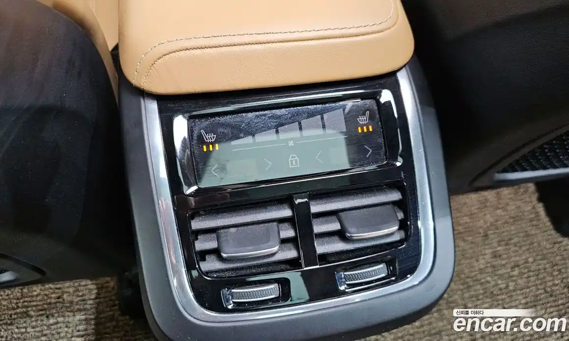 Volvo XC60 2020 2.0 Автомат в Москве № 164717, фото 14