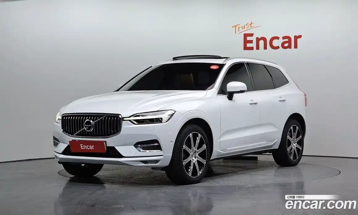 Volvo XC60 2020 2.0 Автомат в Москве № 164717, фото 4