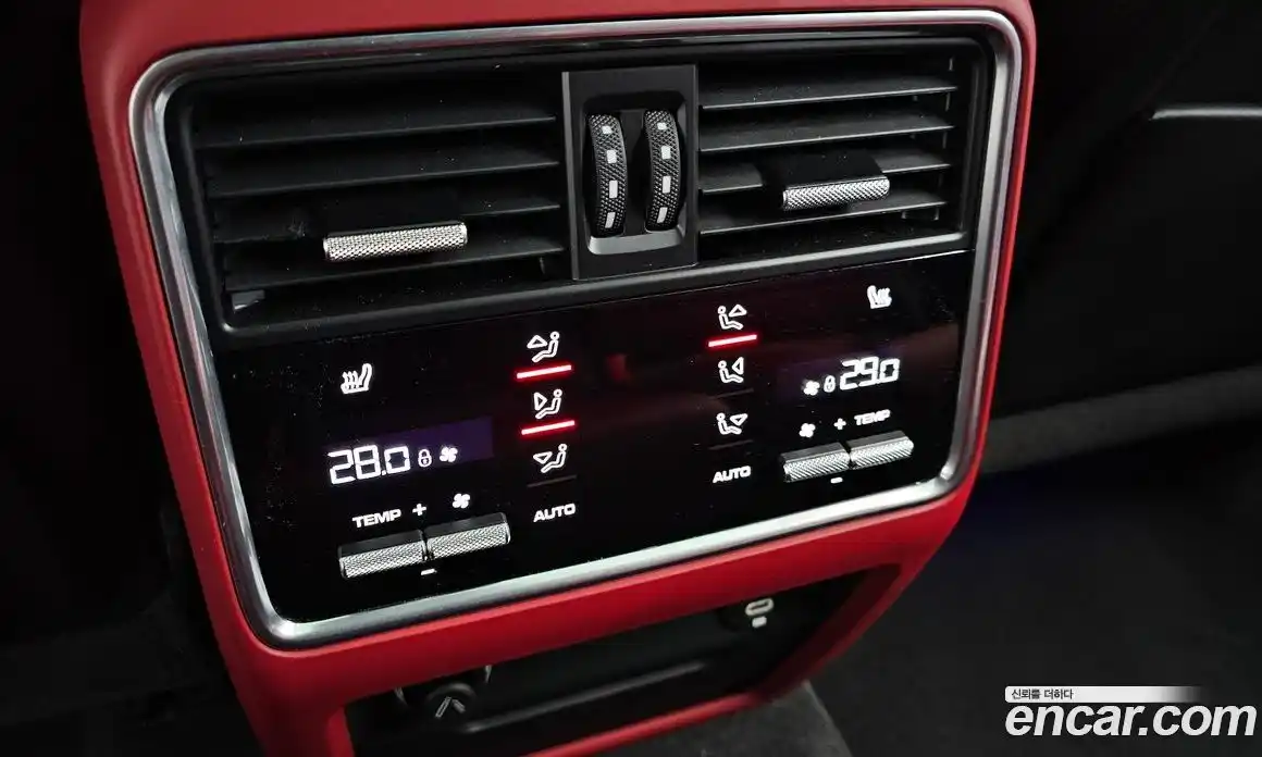 Porsche Cayenne 2021 3.0 Автомат в Москве № 165221, фото 8