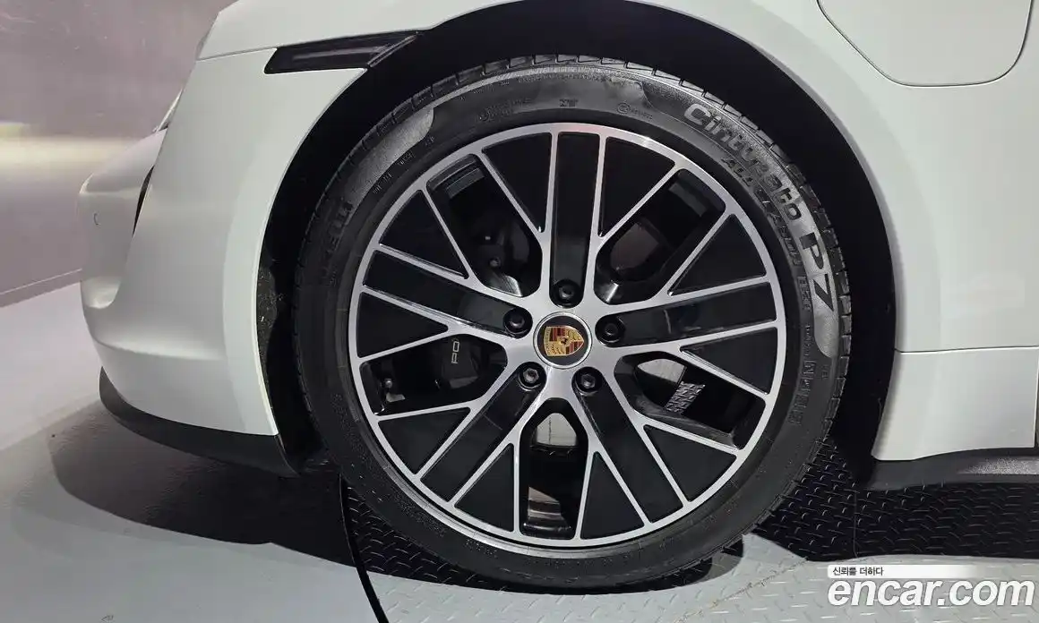 Porsche Taycan 2022 0.1 Автомат в Москве № 165402, фото 5