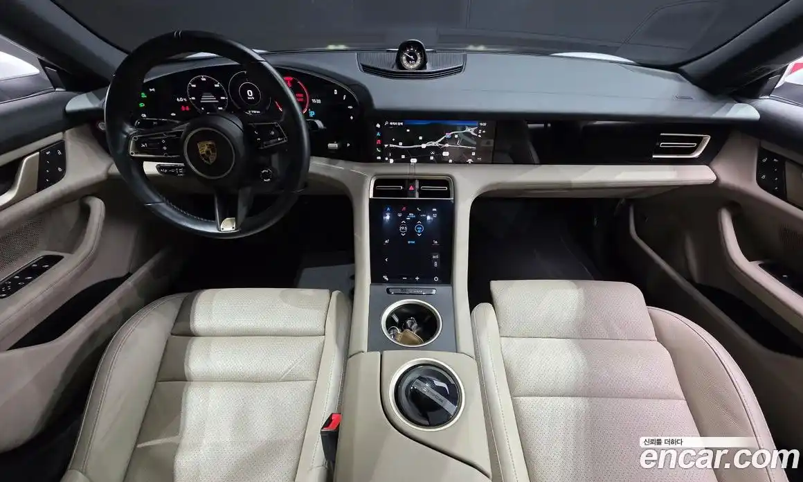 Porsche Taycan 2022 0.1 Автомат в Москве № 165402, фото 7