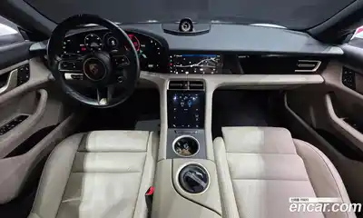 Porsche Taycan 2022 0.1 Автомат в Москве № 165402, миниатюра 7