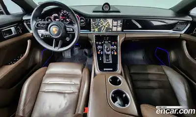 Porsche Panamera, 2018