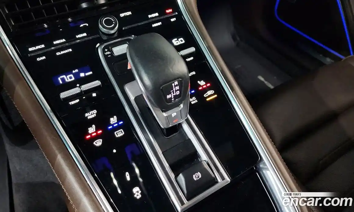 Porsche Panamera 2018 2.9 Автомат в Москве № 165662, фото 13