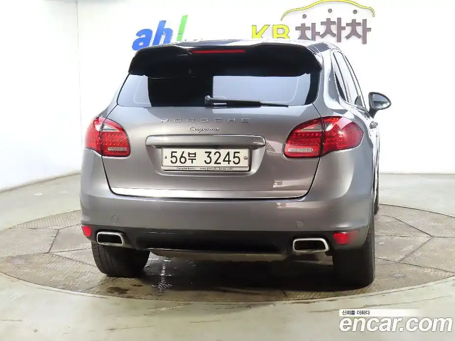 Porsche Cayenne 2011 3.0 Автомат в Москве № 165680, фото 3