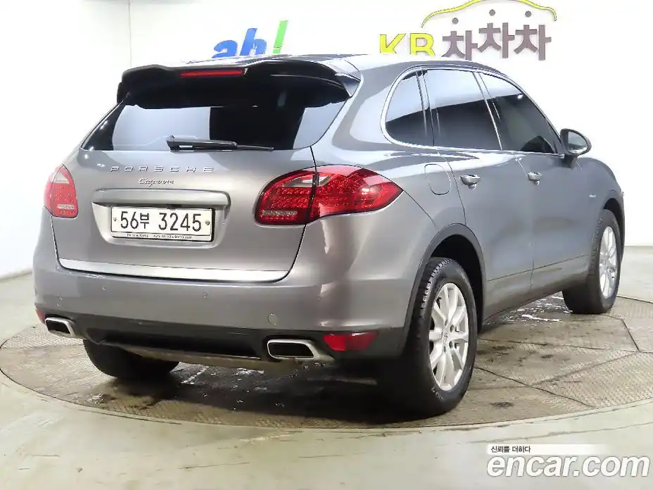 Porsche Cayenne 2011 3.0 Автомат в Москве № 165680, фото 4