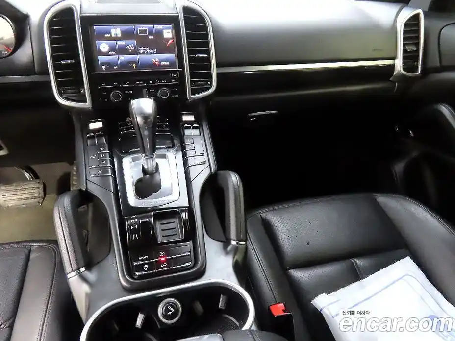 Porsche Cayenne 2011 3.0 Автомат в Москве № 165680, фото 10