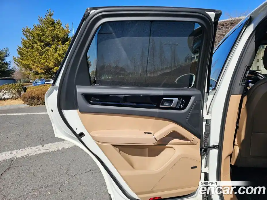 Porsche Cayenne 2019 3.0 Автомат в Москве № 165762, фото 14