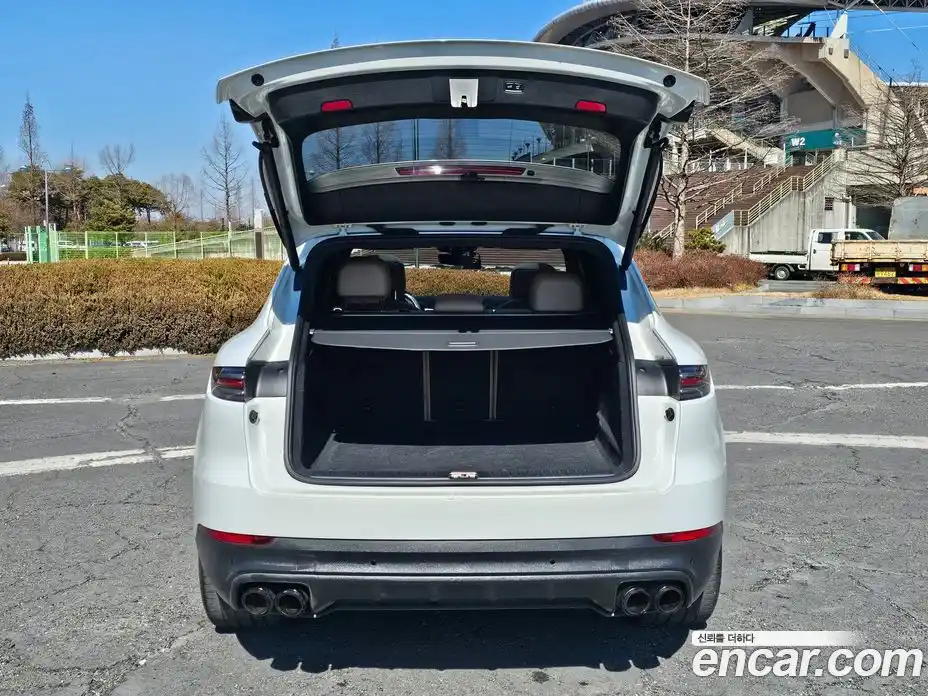 Porsche Cayenne 2019 3.0 Автомат в Москве № 165762, фото 18