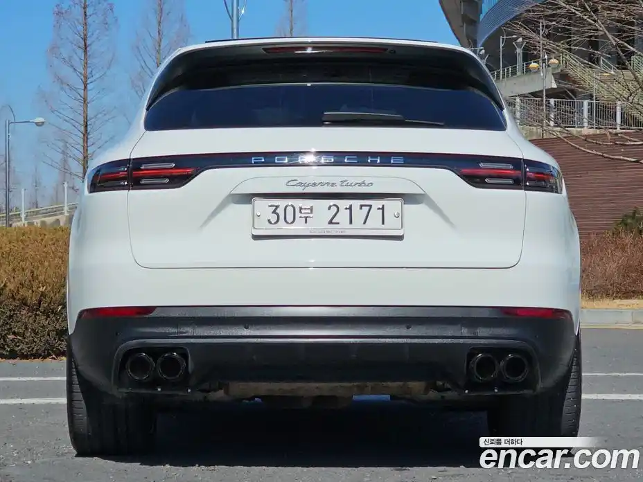 Porsche Cayenne 2019 3.0 Автомат в Москве № 165762, фото 3