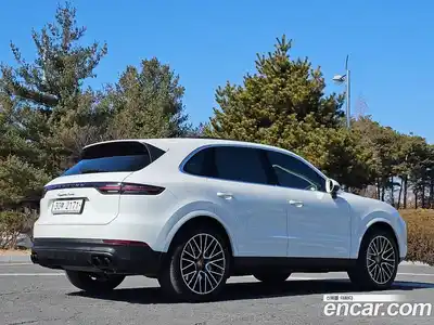 Porsche Cayenne 2019 3.0 Автомат в Москве № 165762, миниатюра 4