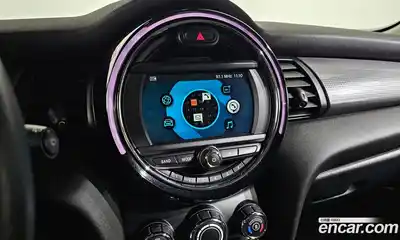 Mini Cooper 2019 1.5 Автомат в Москве № 166083, миниатюра 4