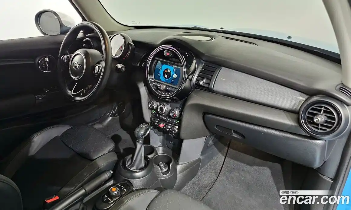 Mini Cooper 2019 1.5 Автомат в Москве № 166083, фото 7