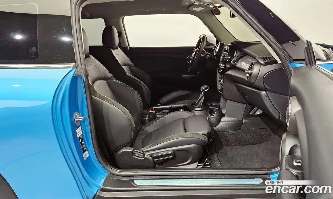 Mini Cooper 2019 1.5 Автомат в Москве № 166083, фото 9