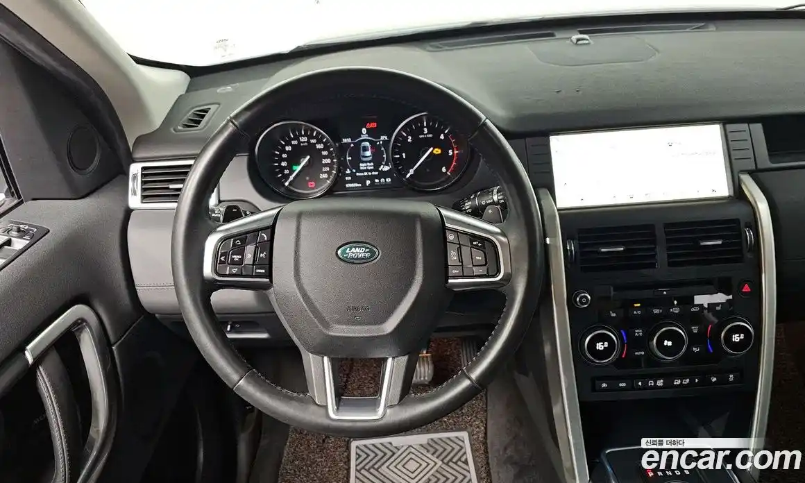 Land Rover Discovery Sport 2017 2.0 Автомат в Москве № 166251, фото 17