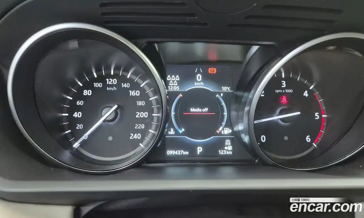 Land Rover Discovery 2020 2.0 Автомат в Москве № 166464, фото 8