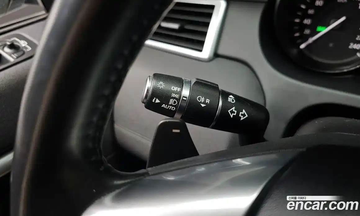 Land Rover Discovery Sport 2017 2.0 Автомат в Москве № 166695, фото 15