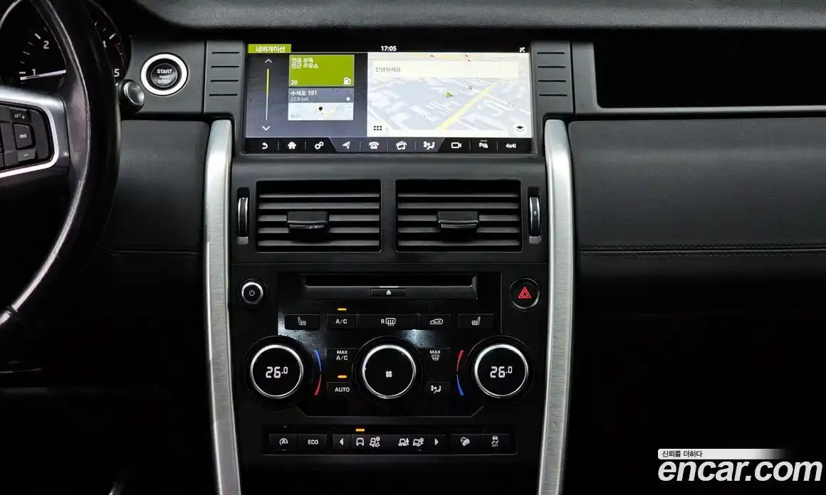 Land Rover Discovery Sport 2017 2.0 Автомат в Москве № 166695, фото 3