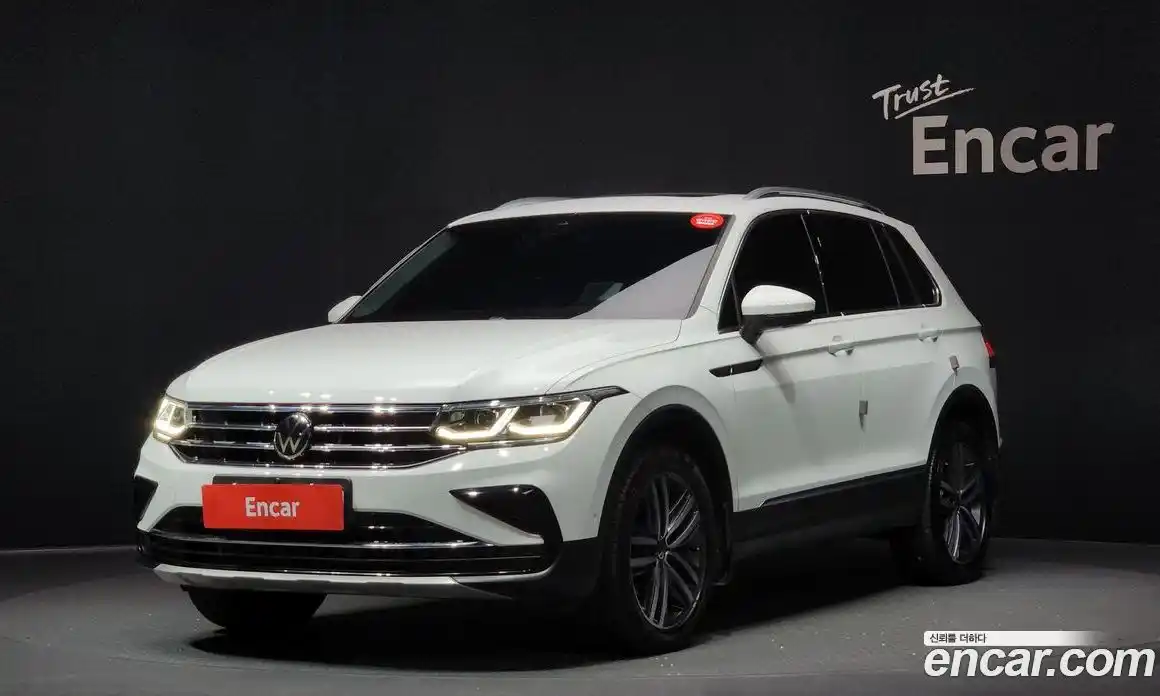 Volkswagen Tiguan 2023 2.0 Автомат в Москве № 168633, фото 13