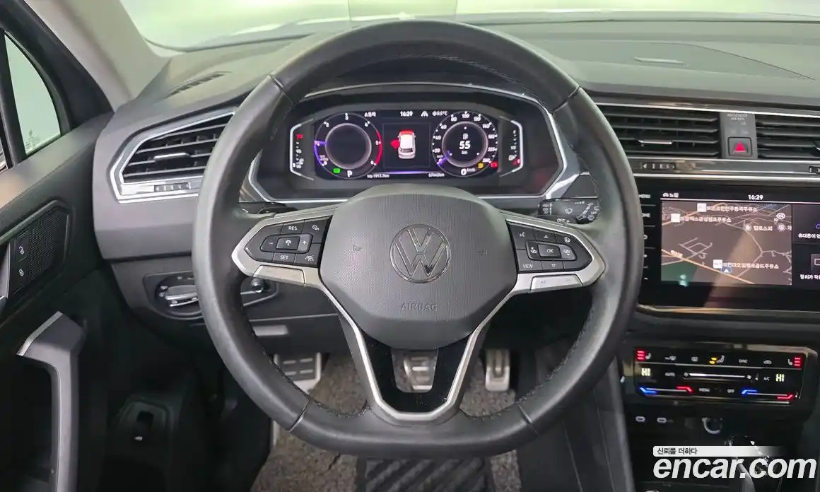 Volkswagen Tiguan 2022 2.0 Автомат в Москве № 168757, фото 14