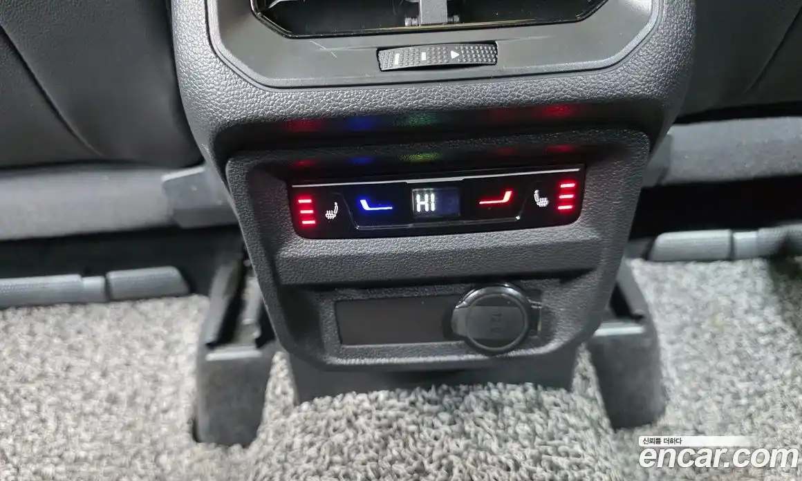 Volkswagen Tiguan 2022 2.0 Автомат в Москве № 168757, фото 18