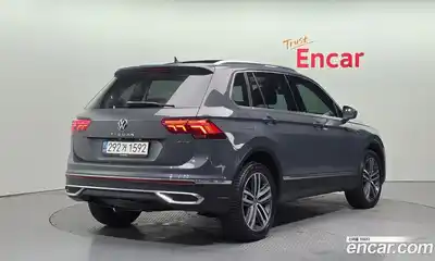 Volkswagen Tiguan 2022 2.0 Автомат в Москве № 168757, миниатюра 2