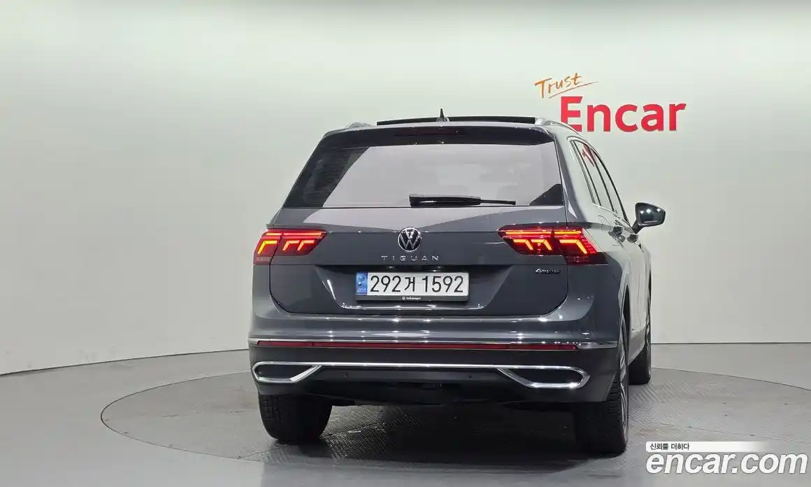 Volkswagen Tiguan 2022 2.0 Автомат в Москве № 168757, фото 4