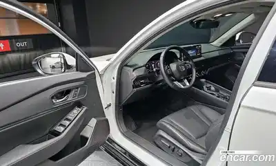 Honda Accord 2024 2.0 Автомат в Москве № 170408, миниатюра 11