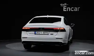 Honda Accord 2024 2.0 Автомат в Москве № 170408, миниатюра 2