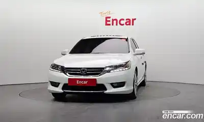 Honda Accord 2015 2.4 Автомат в Москве № 170601, миниатюра 2
