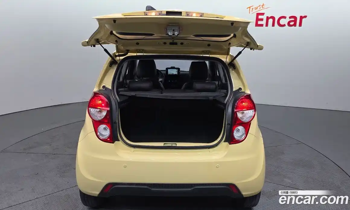 Chevrolet Spark 2014 1.0 Автомат в Москве № 173328, фото 17