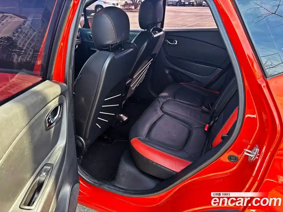 Renault QM3 2016 1.5 Автомат в Москве № 186470, фото 18