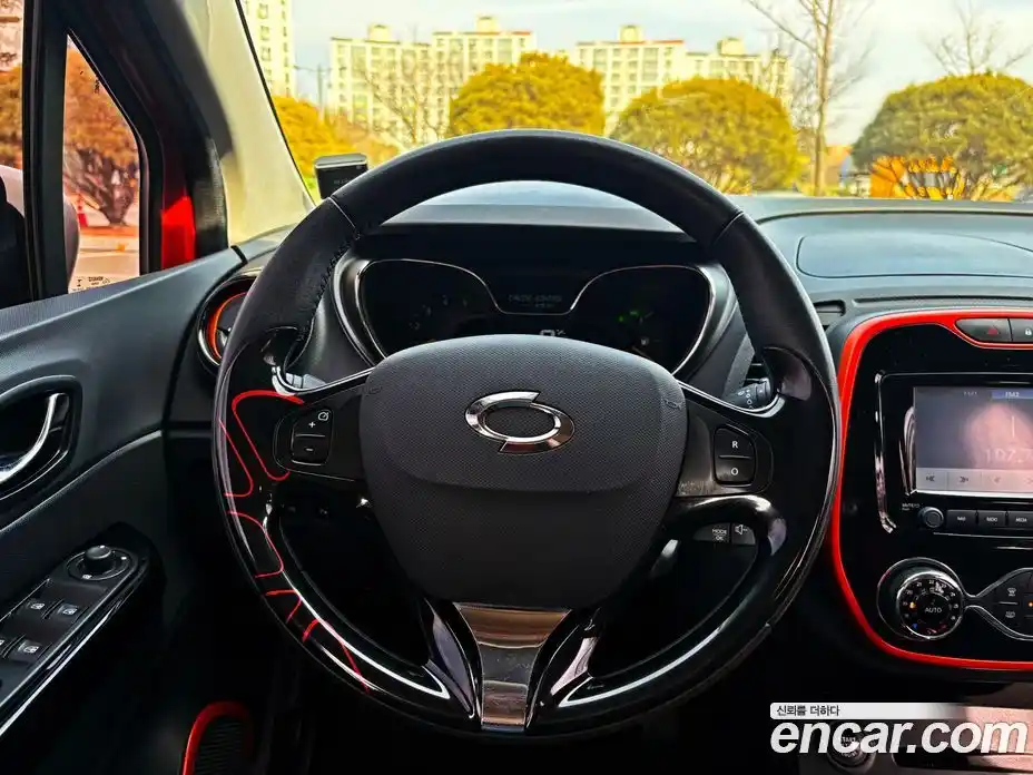 Renault QM3 2016 1.5 Автомат в Москве № 186470, фото 9