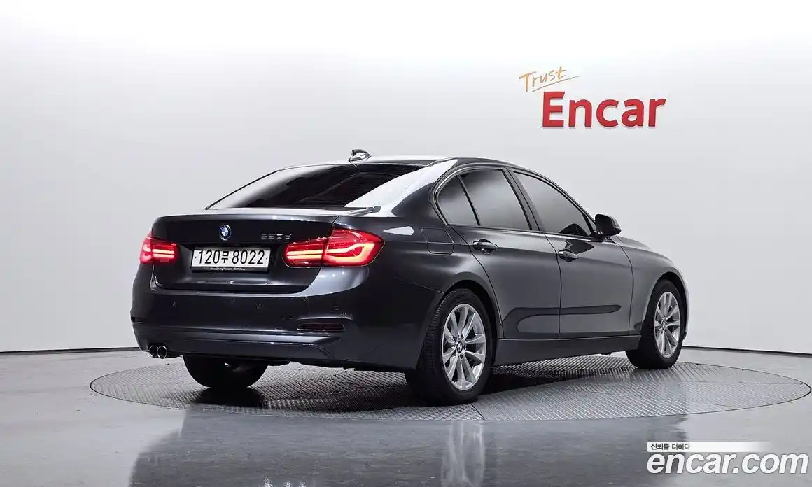 BMW 3-Series 2018 2.0 Автомат в Москве № 193162, фото 11