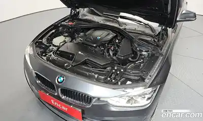 BMW 3-Series 2018 2.0 Автомат в Москве № 193162, миниатюра 3