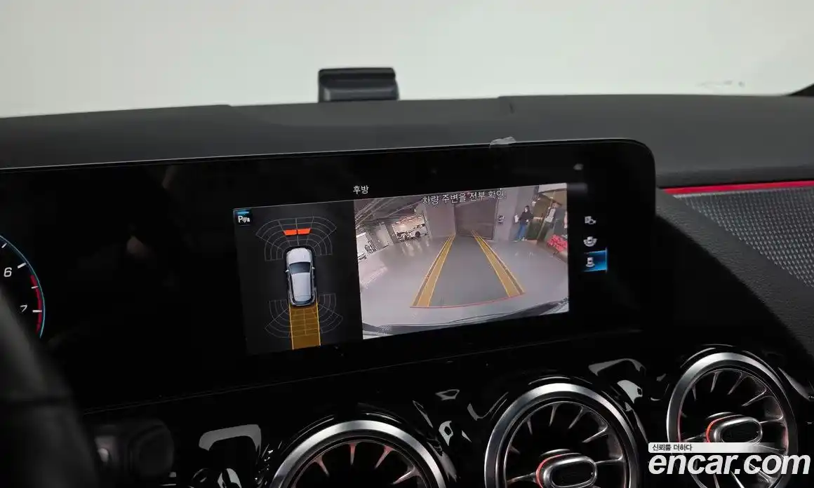 Mercedes-Benz GLA-Class 2021 2.0 Автомат в Москве № 194099, фото 16