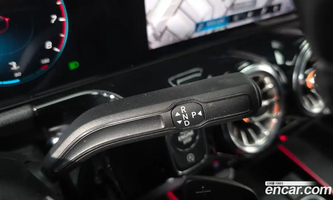 Mercedes-Benz GLA-Class 2021 2.0 Автомат в Москве № 194099, фото 9