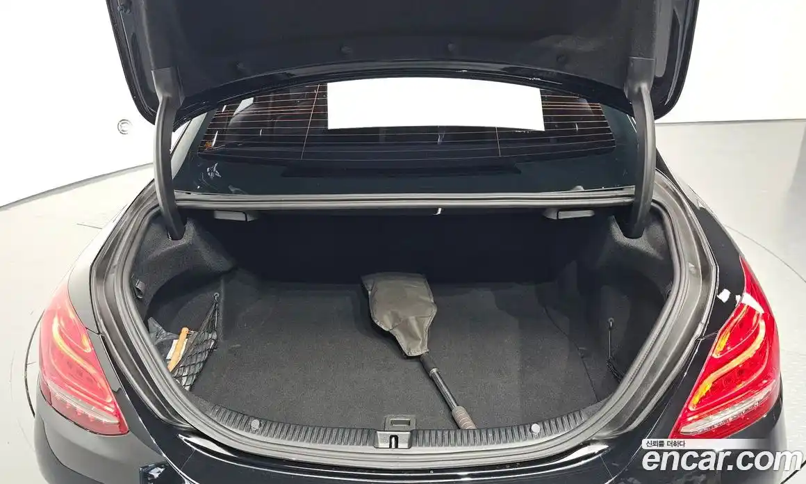 Mercedes-Benz C-Class 2017 2.0 Автомат в Москве № 194495, фото 20