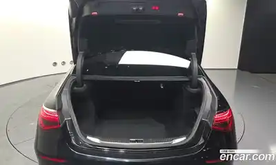 Mercedes-Benz S-Class 2022 4.0 Автомат в Москве № 194775, миниатюра 2