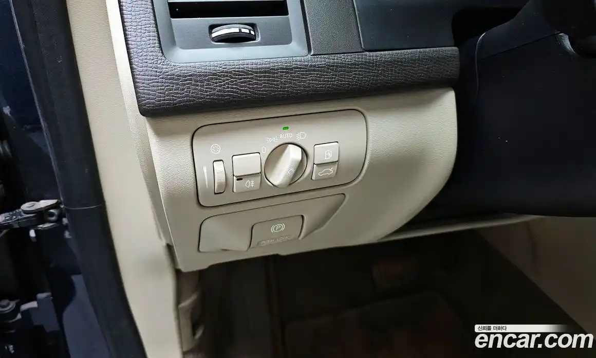 Volvo XC60 2013 2.0 Автомат в Москве № 194844, фото 1