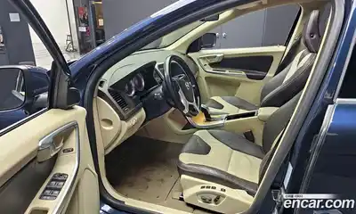 Volvo XC60 2013 2.0 Автомат в Москве № 194844, миниатюра 11