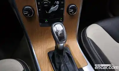 Volvo XC60 2013 2.0 Автомат в Москве № 194844, миниатюра 5