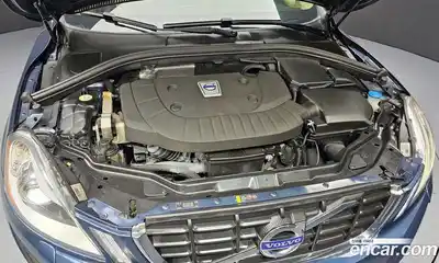 Volvo XC60 2013 2.0 Автомат в Москве № 194844, миниатюра 9