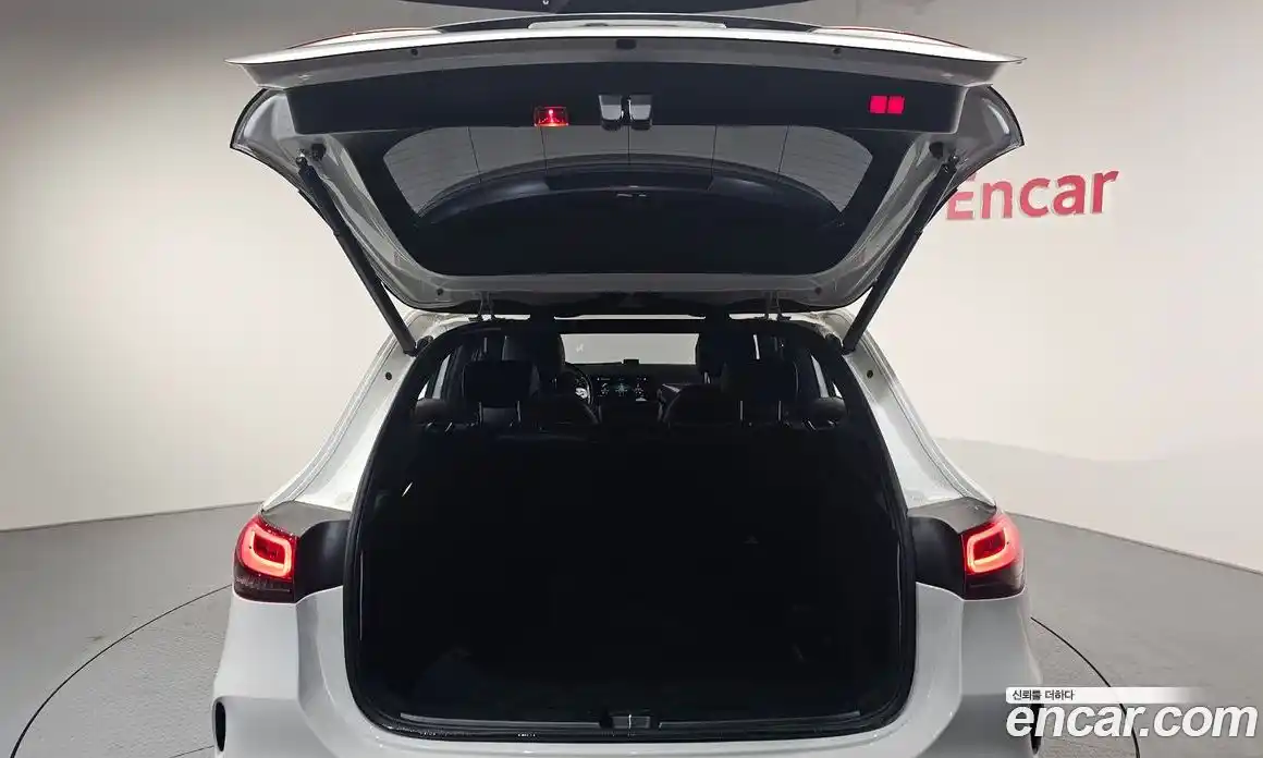 Mercedes-Benz GLA-Class 2021 2.0 Автомат в Москве № 194915, фото 5