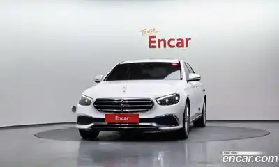 Mercedes-Benz E-Class 2021 2.0 Автомат в Москве № 195031, миниатюра 3